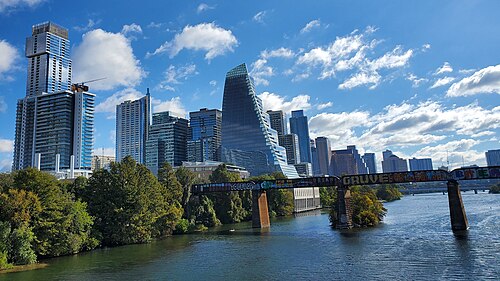 Austin's 18.2% Rent Plunge: 10%+ Yields Under $500K